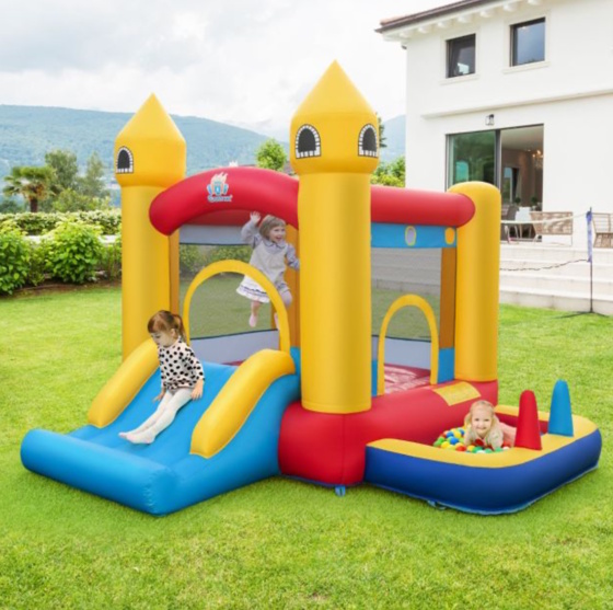 Dvorac na napuhavanje &scaron;areni grad